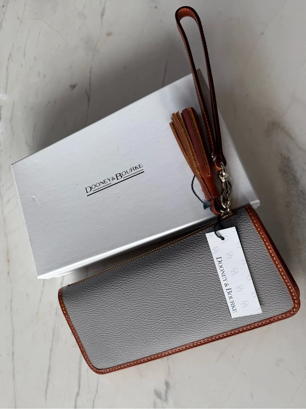 New Dooney & Bourke Kirby Tatum Leather Wristlet Wallet Clutch - Picture 9 of 16